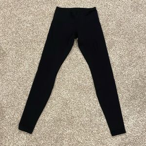 Black lululemon leggings